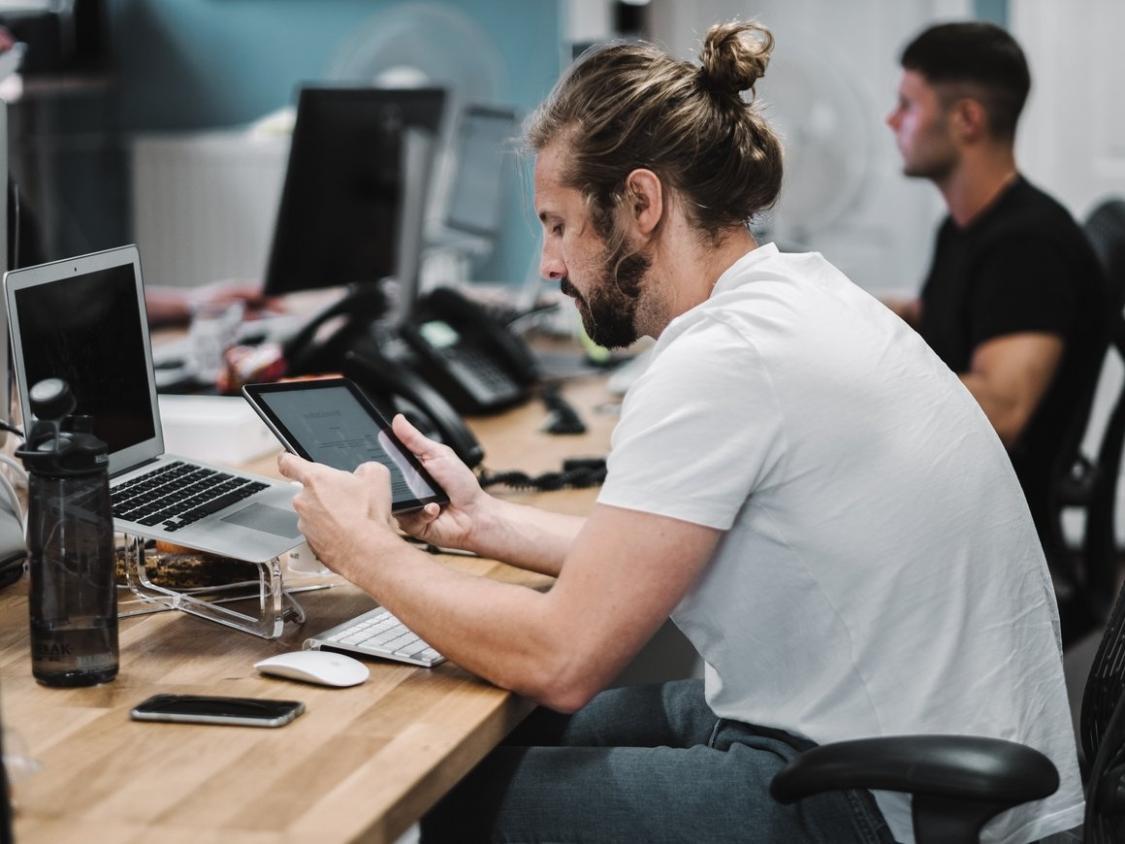 Συνεργασία με τοπικές επιχειρήσεις